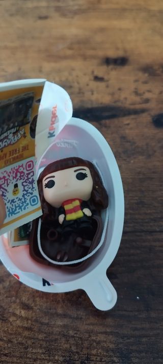 Figura Kinder Harry Potter hermione