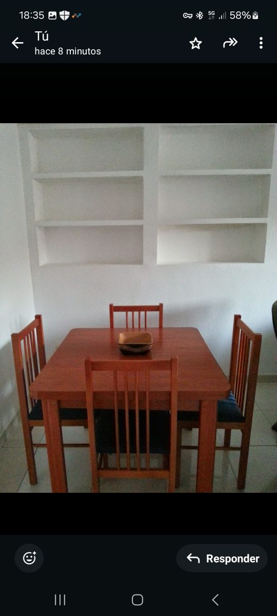 Mesa extensible con 6 sillas en Orihuela