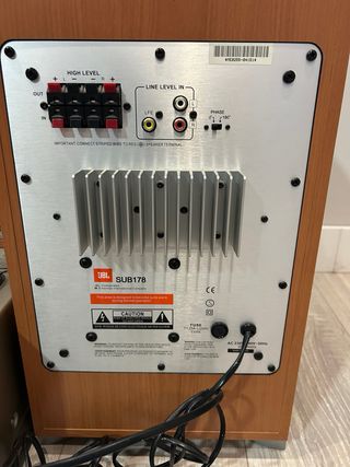 HOME CINEMA ONKIO / Equipo de música.