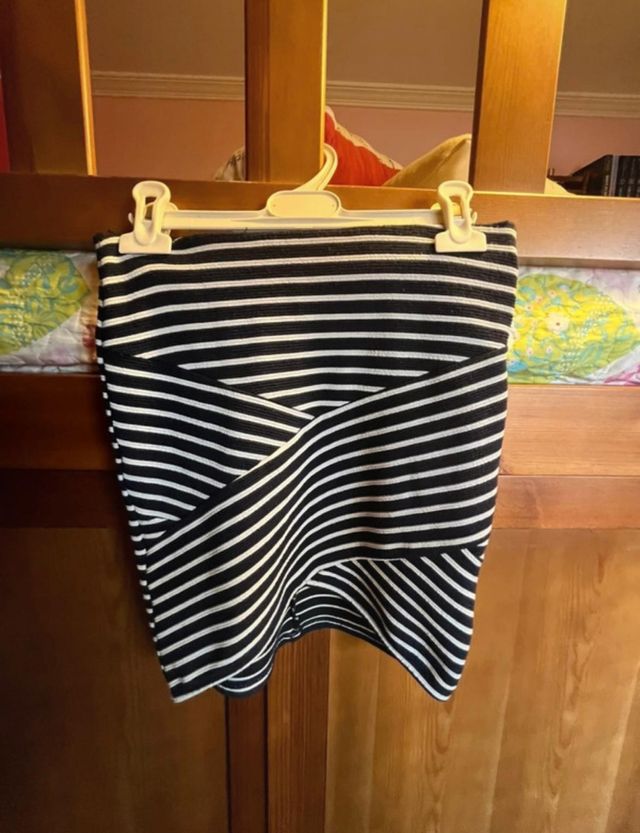 Falda Bershka rayas mujer Talla S