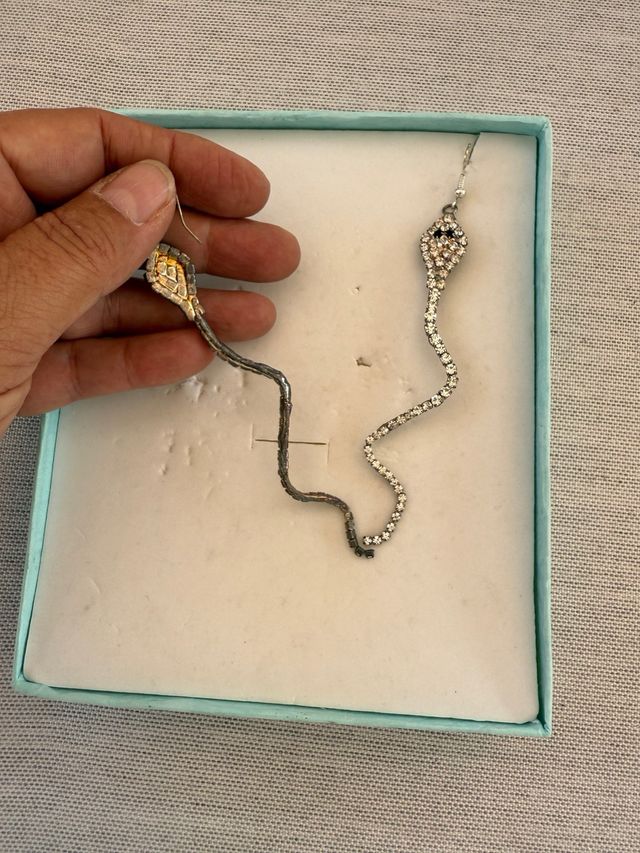 Orecchini serpente strass