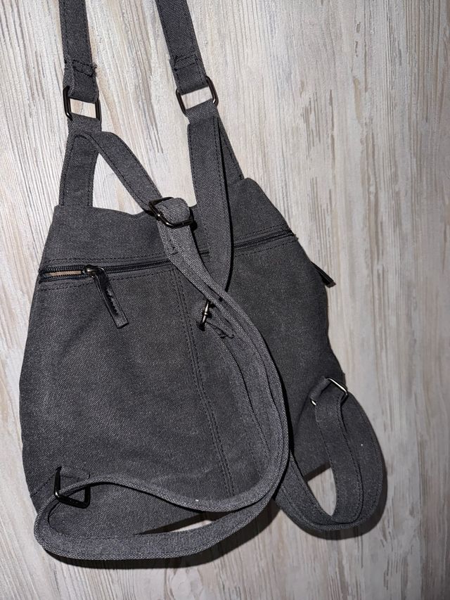 Mochila gris