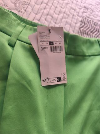 Precioso pantalón verde menta