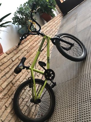 BMX con pegs delanteros y traseros