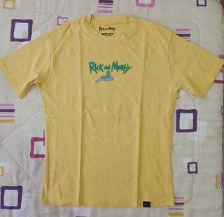 Camiseta Rick and Morty Pull&Bear Amarilla