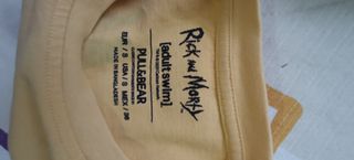 Camiseta Rick and Morty Pull&Bear Amarilla