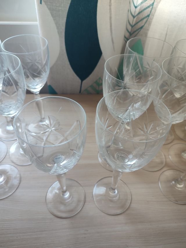 Lote 23 COPAS cristal Tallado – (Vino/Agua vintage