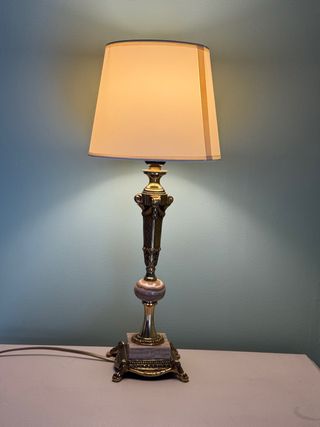 Lámparas de mesa antigua dorada