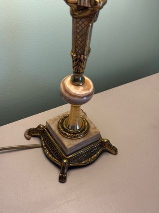 Lámparas de mesa antigua dorada