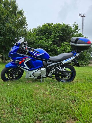 Suzuki GSX650F Azul