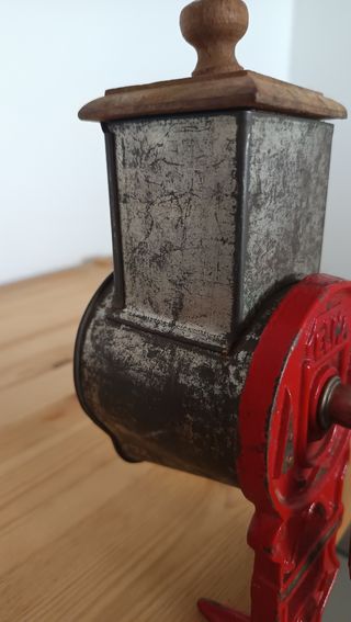 RAYADOR DE PAN ANTIGUO ELMA VINTAGE