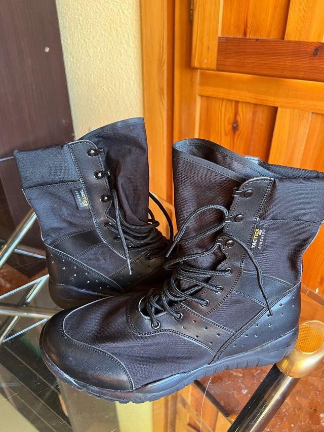 Botas Tácticas Negras talla 43/44