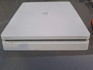 PS4 (PlayStation 4) Blanca