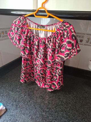 Blusa con volante PD&V