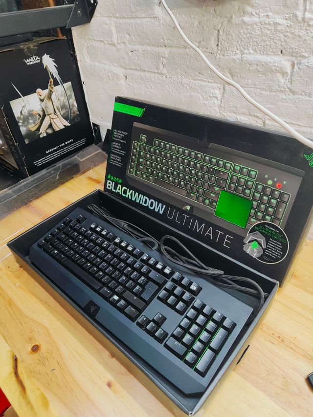 Teclado Razer BlackWidow Ultimate Mecánico