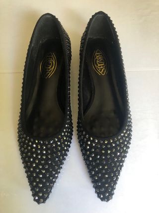 Zapatos planos negros con cristales