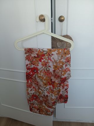 Calças Natura M perna larga estampadas