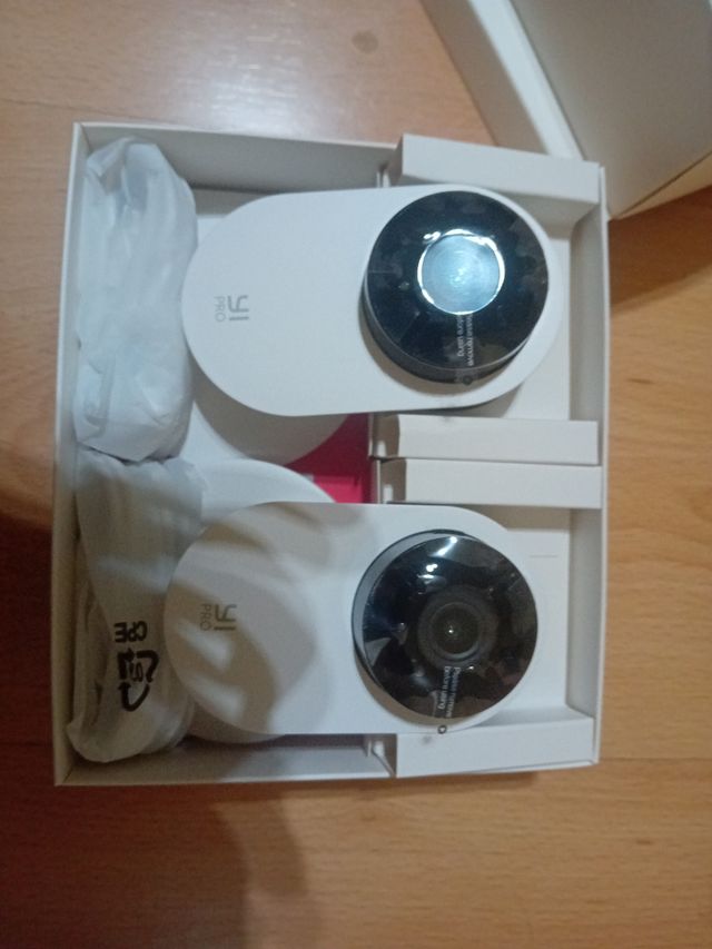 4 Cámaras de Vigilancia YI