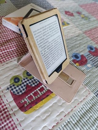 Kobo Clara HD, con scatola, caricabatterie ufficiale e con fusibili