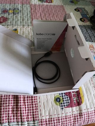 Kobo Clara HD, con scatola, caricabatterie ufficiale e con fusibili
