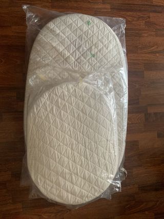 Cuna ovalada extensible Stokke
