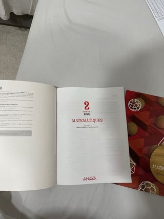 Libro de matemáticas Segundo la eso en valenciano