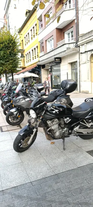 Suzuki Bandit 600c.c. 2003 A2 Limitada