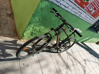 Vendo  bicicleta precio de regalo en buen estado 