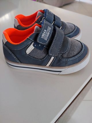 Scarpe bimbo Chicco blu misura 22