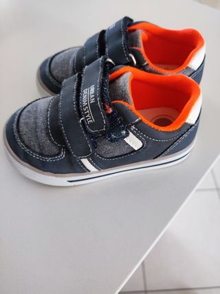 Scarpe bimbo Chicco blu misura 22