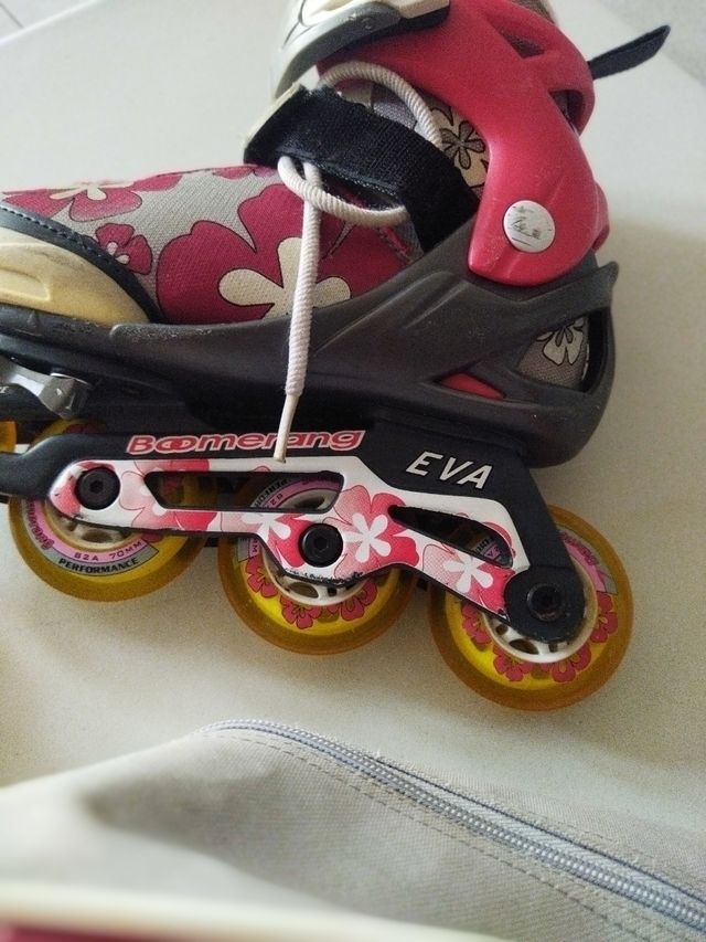 Patines en línea con bolsa floral