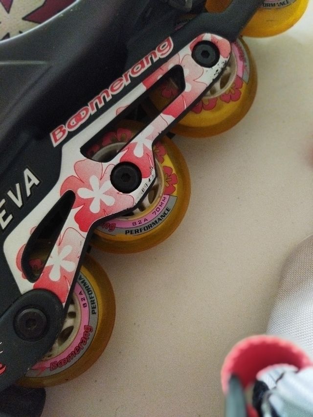 Patines en línea con bolsa floral