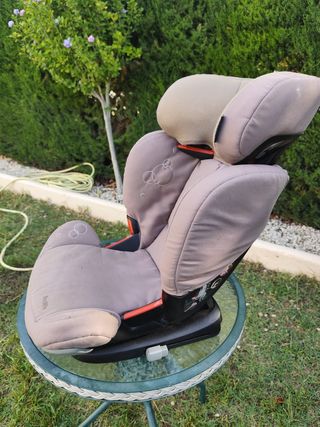 Silla infantil Bebeconfort 15-36Kg con Isofix 