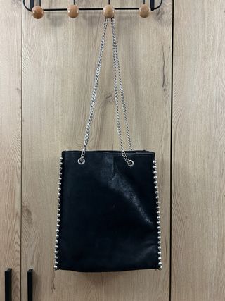 Bolso Zara Negro Cadena Plateada