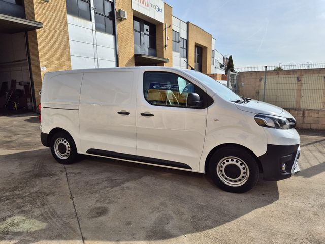 Toyota Proace 1.5D MWB Business de 102cv año 03/21