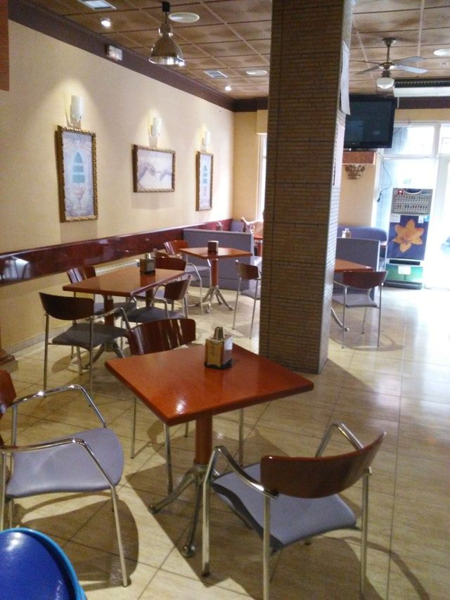 Vendo Bar, buena zona, 