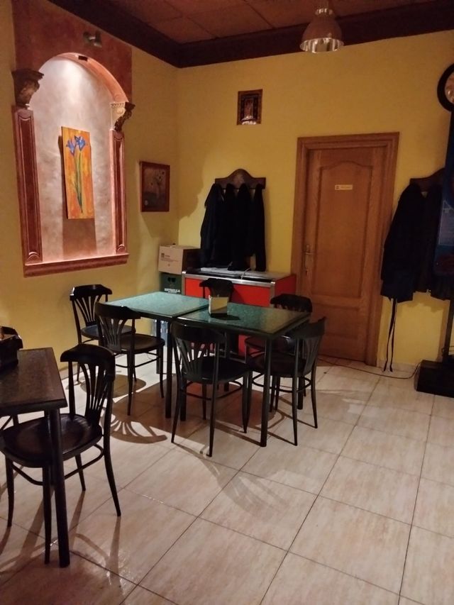 Vendo Bar, buena zona, 