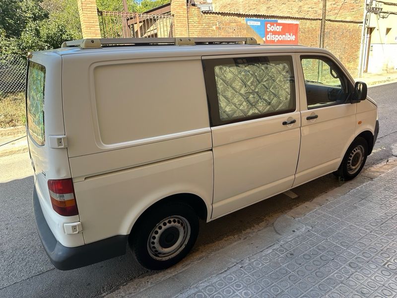 Volkswagen Caravelle 2005, foto 2