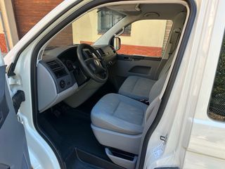 Volkswagen Caravelle 2005