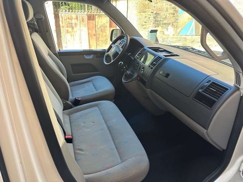Volkswagen Caravelle 2005, foto 6
