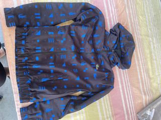 Chaqueta Lacoste Negra y Azul