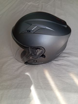 Casco de moto MT Helmets gris