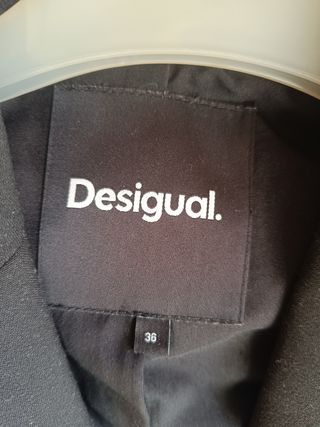 Americana Desigual Negra y Azul