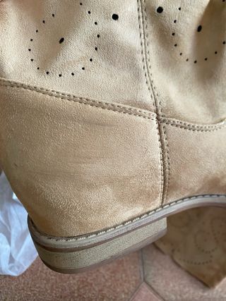 Stivali al ginocchio beige traforati taglia 41