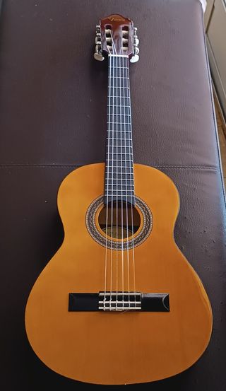 Guitarra Valencia 3/4 VC102 casi nueva