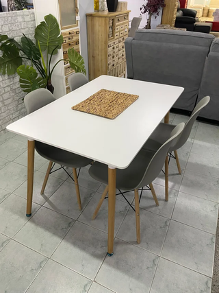 CHOLLO!! NUEVA MESA COMEDOR +4 SILLAS