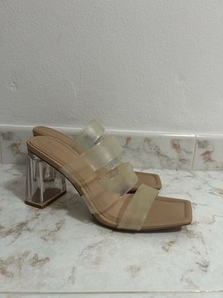 Tacones transparentes Stradivarius