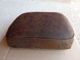 Asiento antiguo de moto 