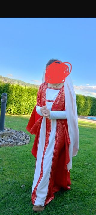 Traje medieval niña rojo y blanco