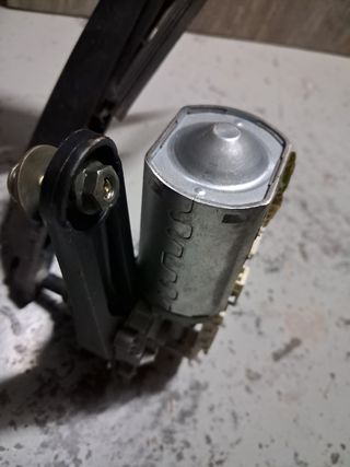 Motor y Brazo Limpiaparabrisas Trasero Renault